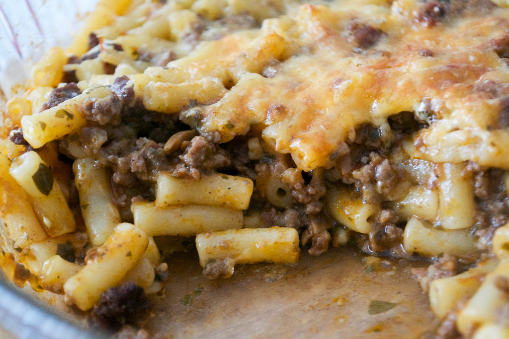 british beef macaroni cheese cut