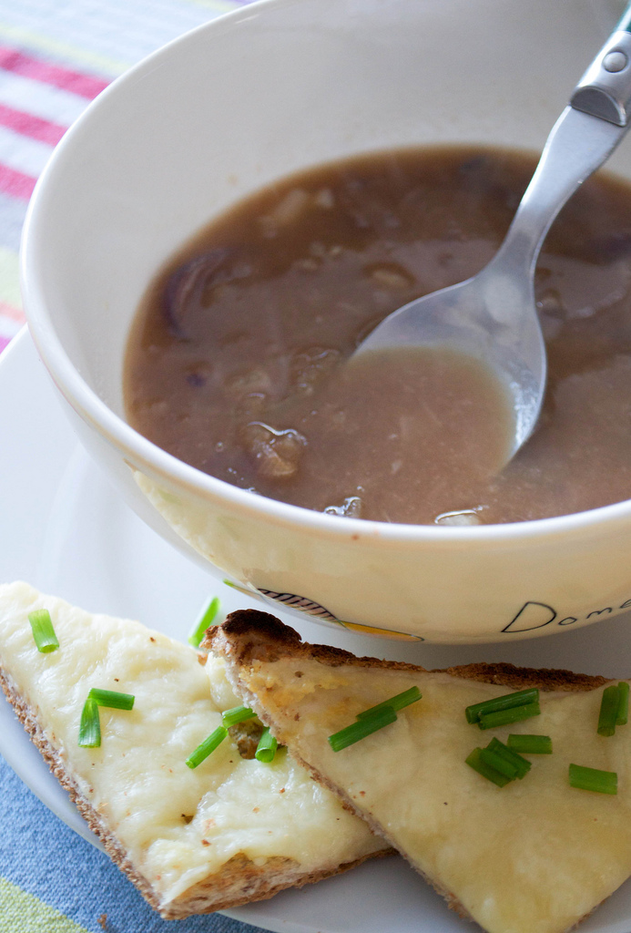 roasted onion soup with cheese on toast