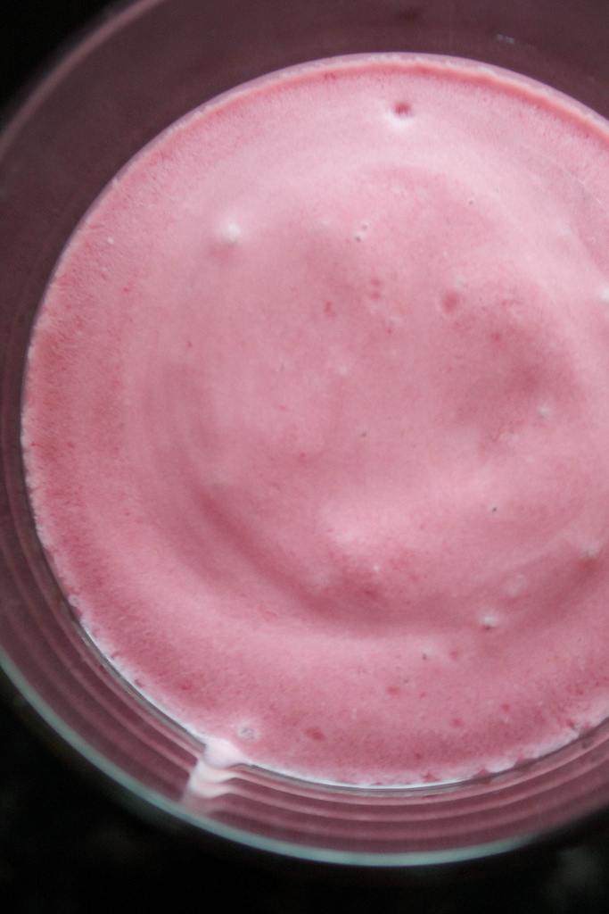 raspberry coconut and babao smoothie