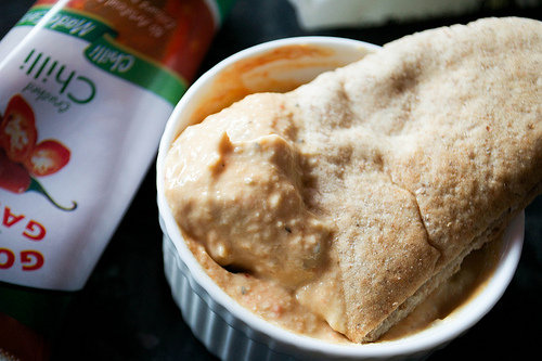 pitta with chilli hummus