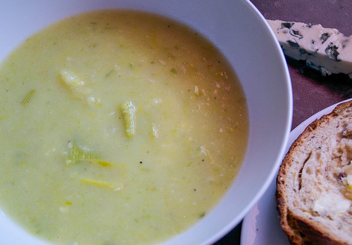 leek and roquefort soup