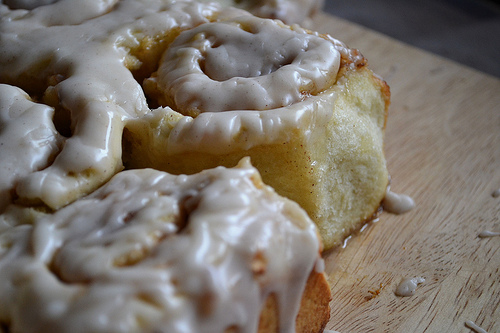 apple cinnamon whirls