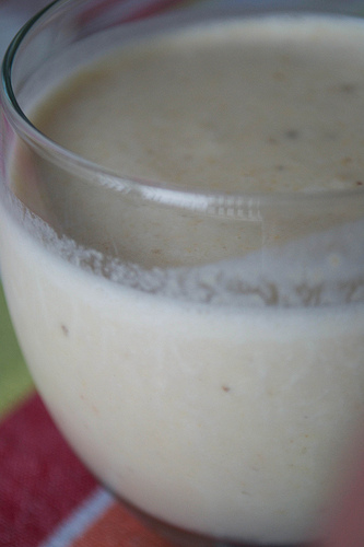 banana and peanut butter milkshake
