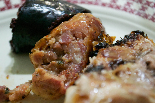 asado tio benicio chorizo halved